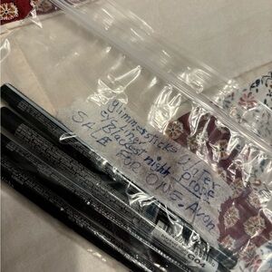 4 PC sale is for only one)Glimmersticks Waterproof blackest night eye liner